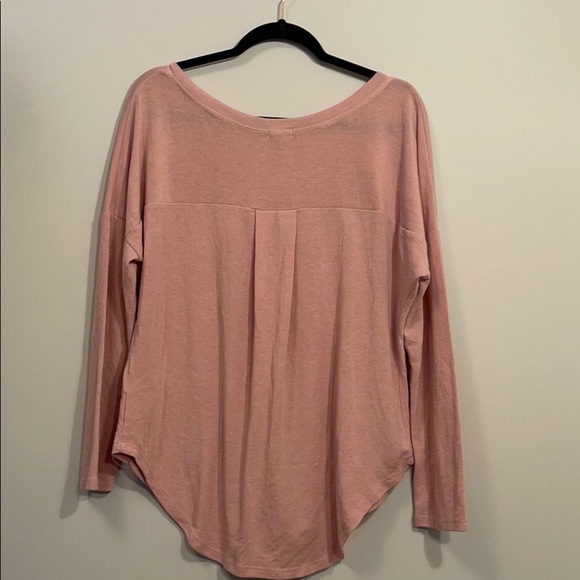 light pink sweater - Picture 3 of 3